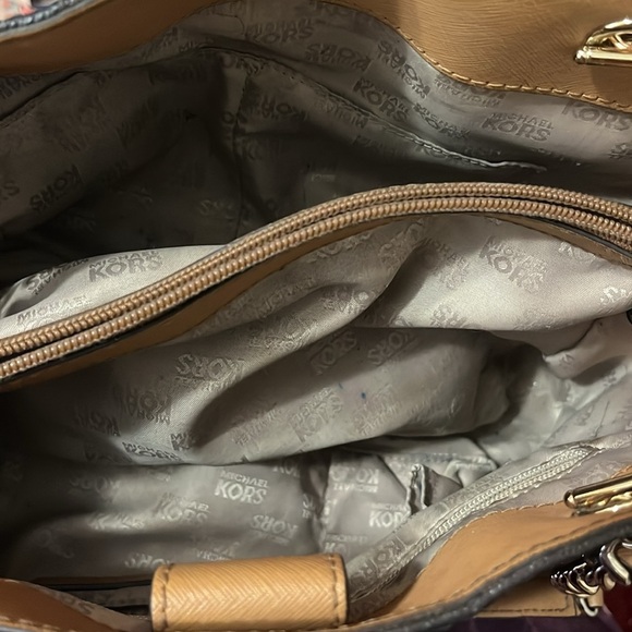 Michael Michael Kors Susannah Ladies Large Leather Tote Handbag - Picture 12 of 14